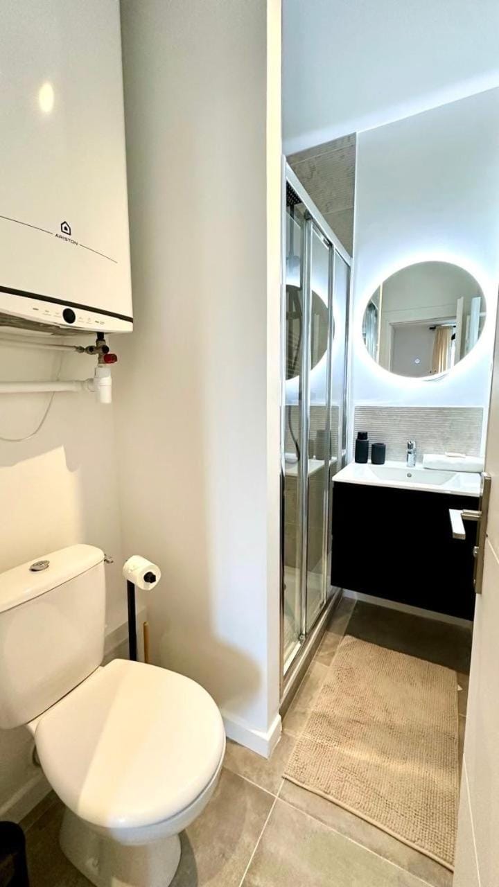 Emile - 1 Bedroom - Oullins Pierre Bénite Apartment in Lyon