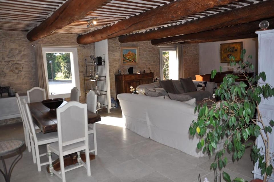 Villa Ulysse - Tennis court and private pool House in L'Isle-sur-la-Sorgue