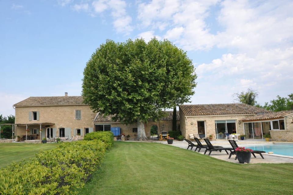 Villa Ulysse - Tennis court and private pool House in L'Isle-sur-la-Sorgue