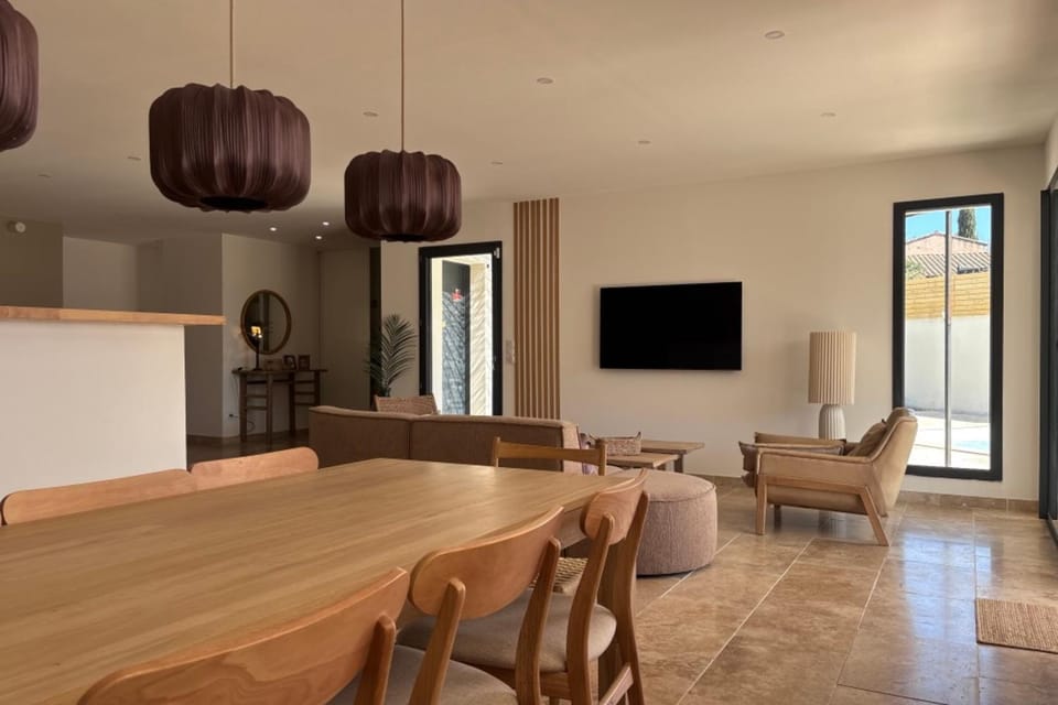 Villa Solaya - Private Pool in Isle-sur-la-Sorgue House in L'Isle-sur-la-Sorgue