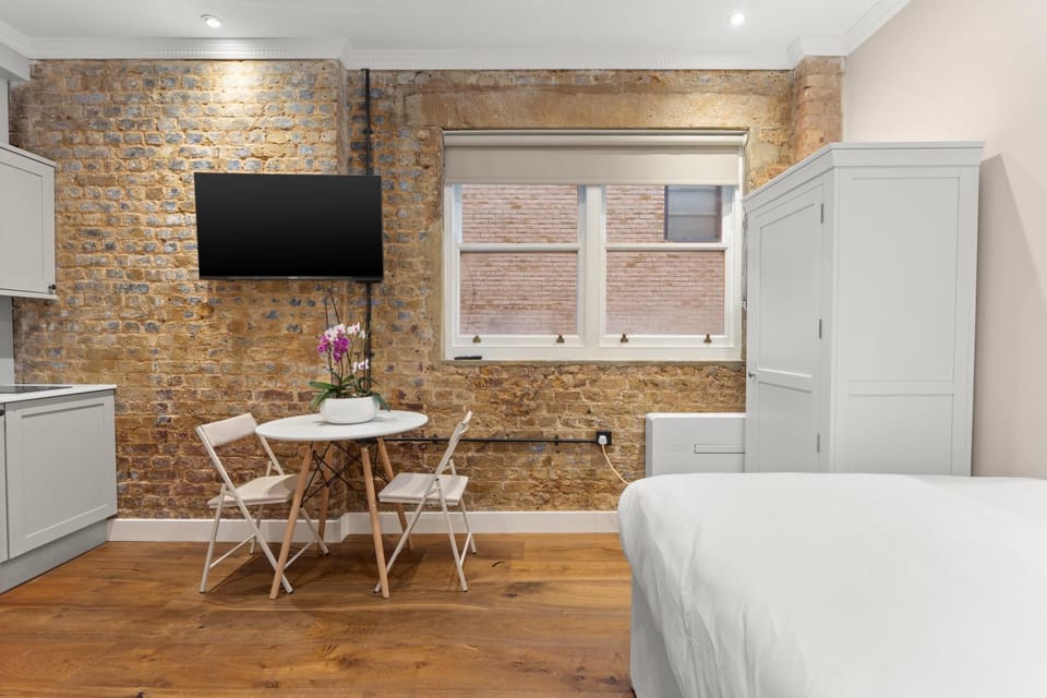 Grove Heights Shoreditch Apartment in London Borough of Islington