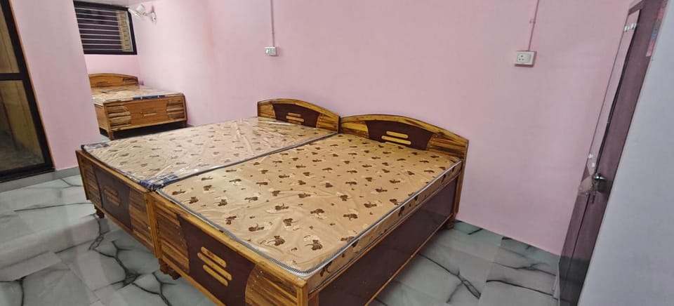 Sharma guest house & Dormitory Bed and Breakfast in Maharashtra