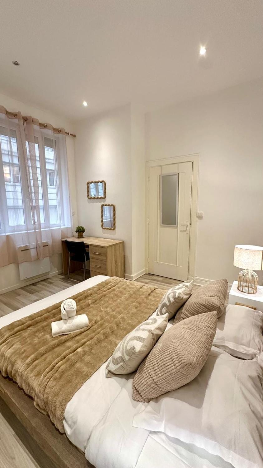 Humility - 1 Bedroom - Close to Pardieu Apartment in Lyon