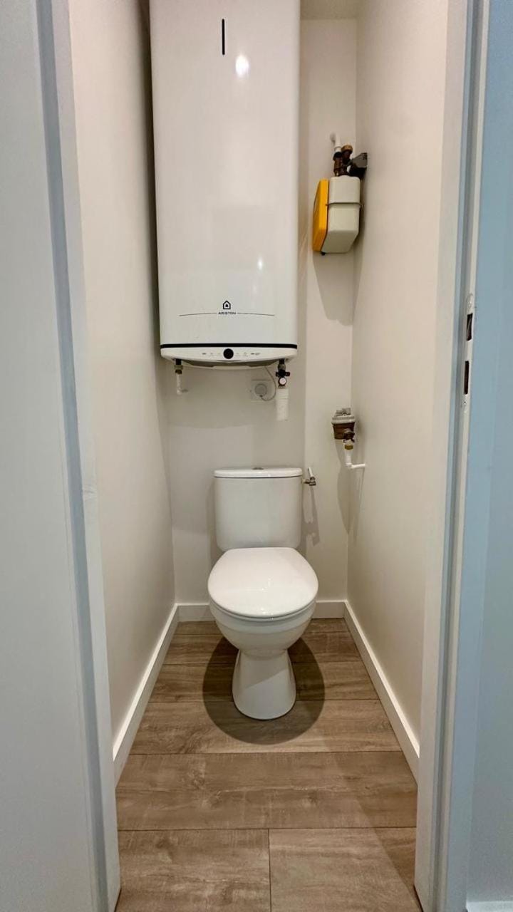 République - 2 Bedrooms - Skyscraper Apartment in Villeurbanne