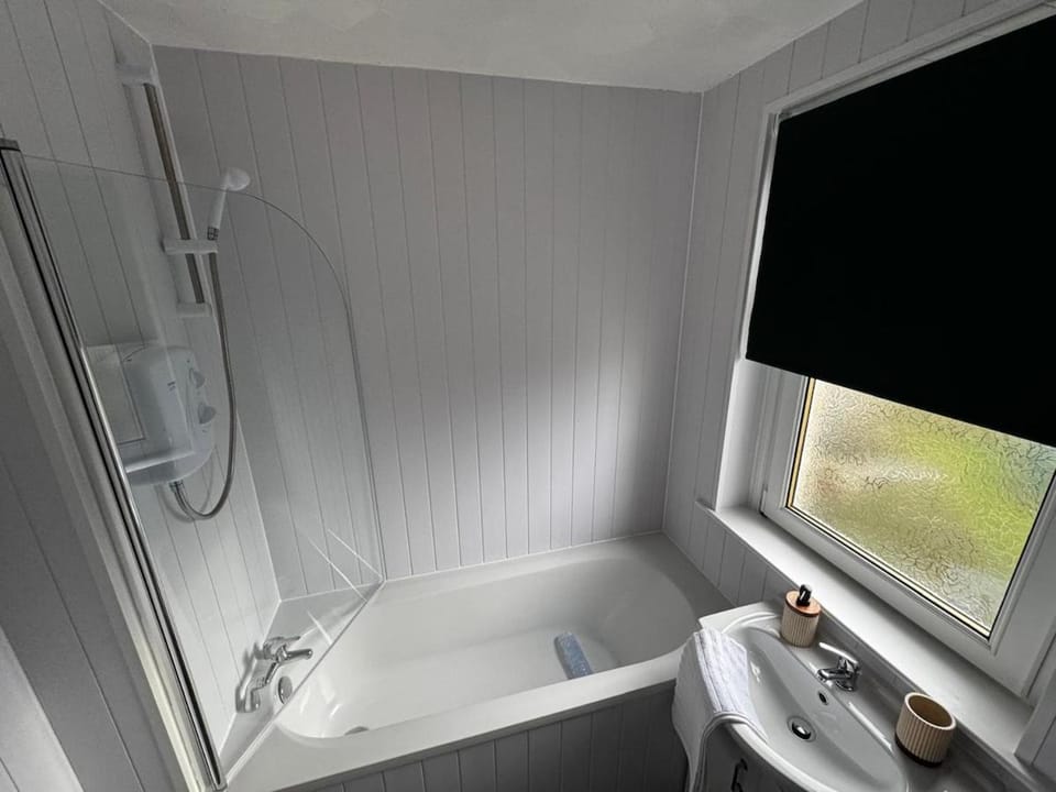 Anchor stays - your steady base away from home Apartment in Scotland