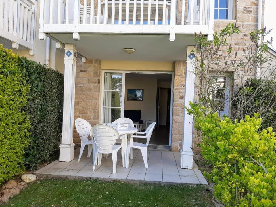 Appt Cap Coz beach Apartment in Fouesnant