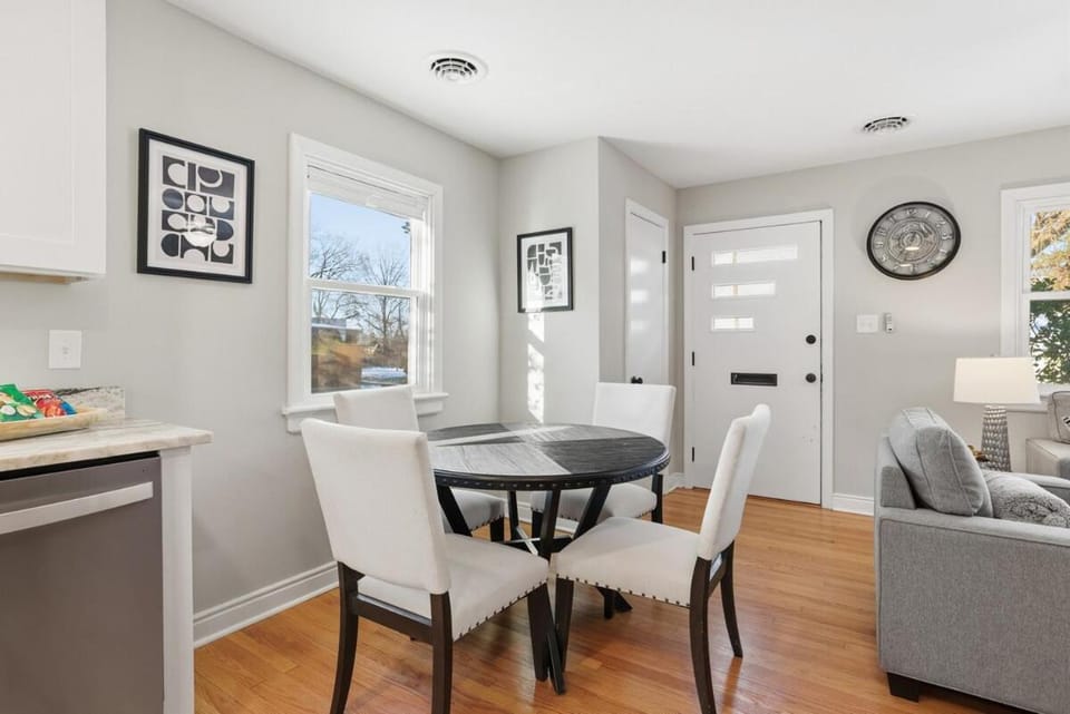Living room, Dining area, kitchen