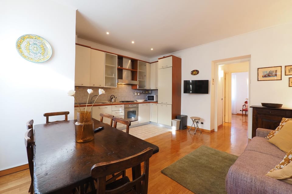 Kitchen or kitchenette, Living room, Dining area, stove