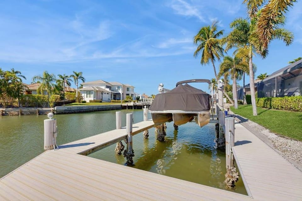 Dock Holiday House in Marco Island