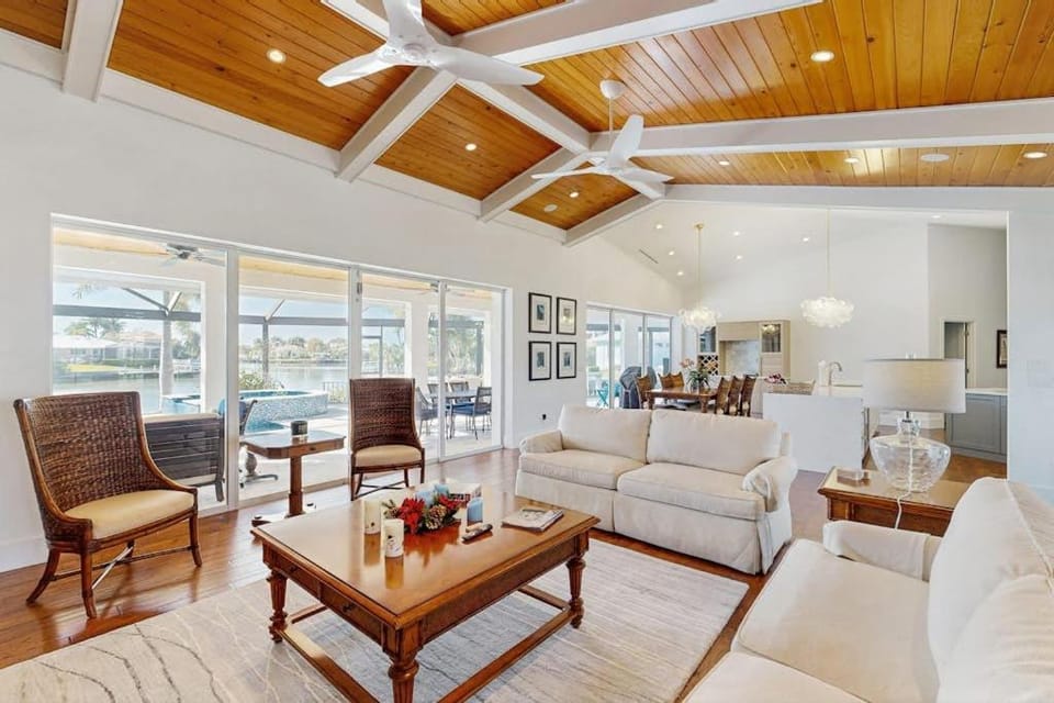 Dock Holiday House in Marco Island