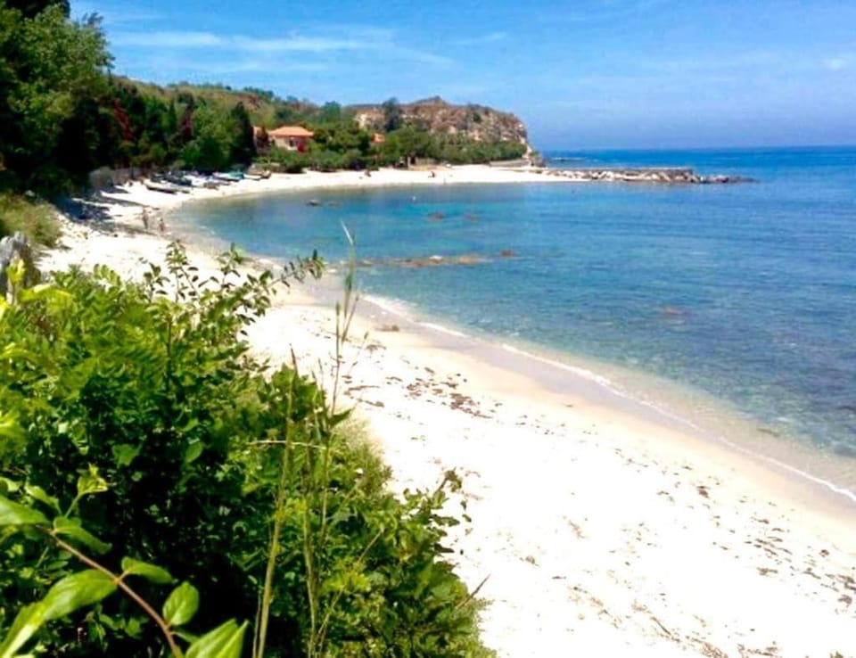 View (from property/room), Beach, Beach, Landmark view, Landmark view, Sea view, Sea view, Quiet street view, Inner courtyard view