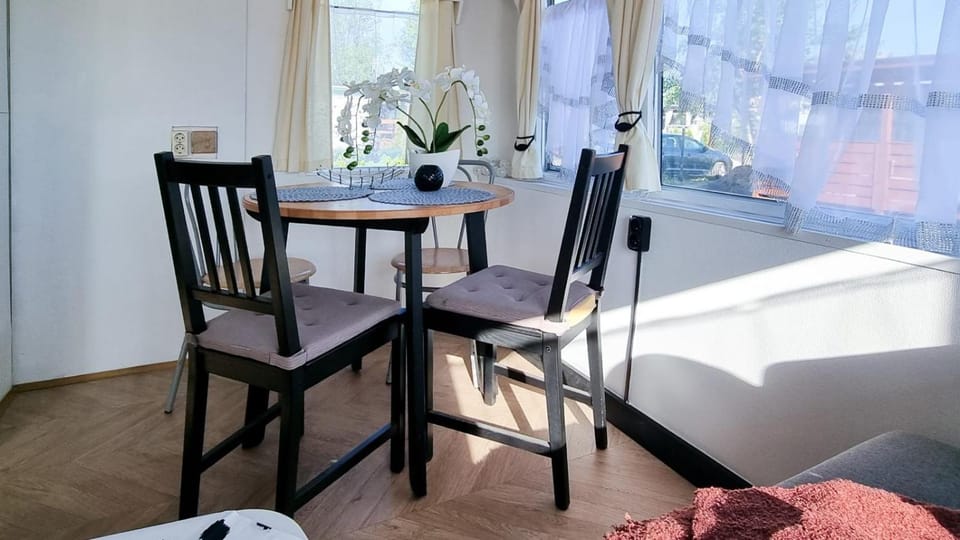 Mini Mobile Home - Cozy by the sea House in West Pomeranian Voivodeship, Poland