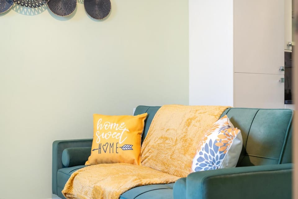 Living room, Decorative detail, Seating area