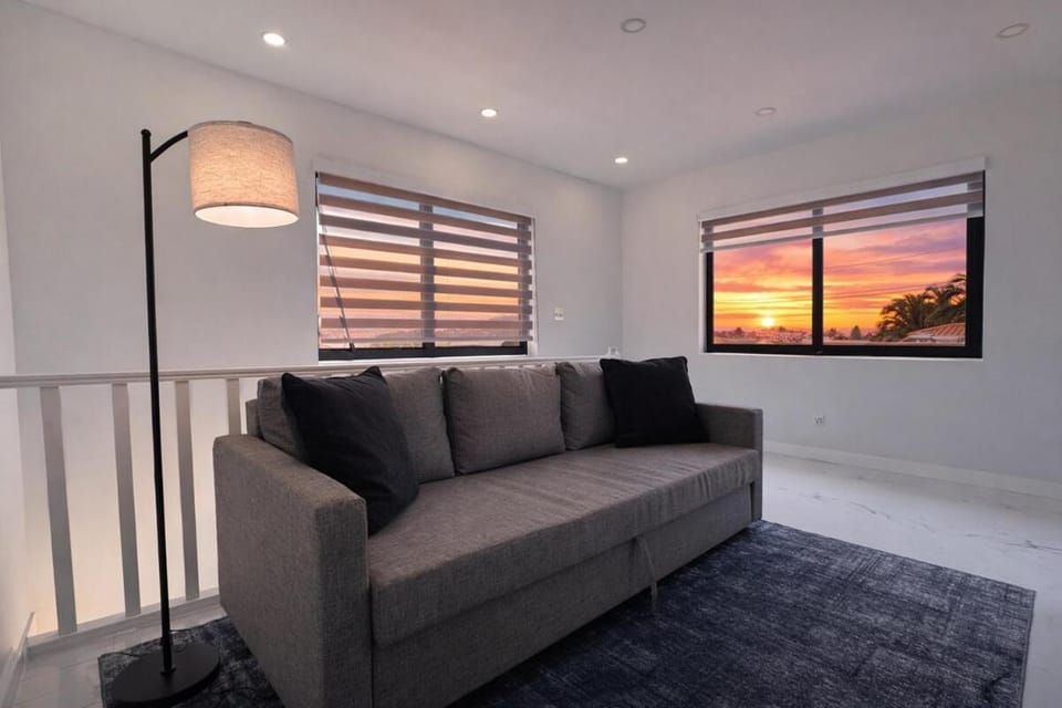 Luxury 1 King BR Retreat near Calle Ocho Apartment in Coral Gables