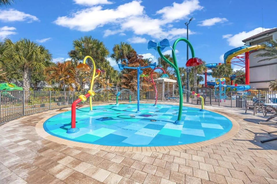 Aqua park, Swimming pool, young children