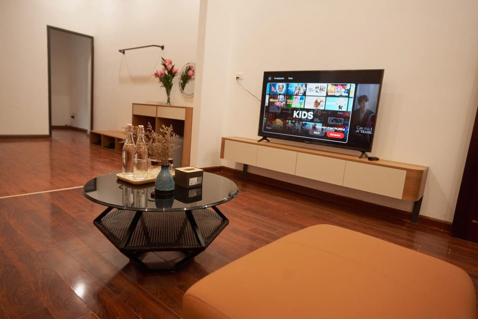 Room for Family or Group of 6 with private bathrooms Vacation rental in Hanoi