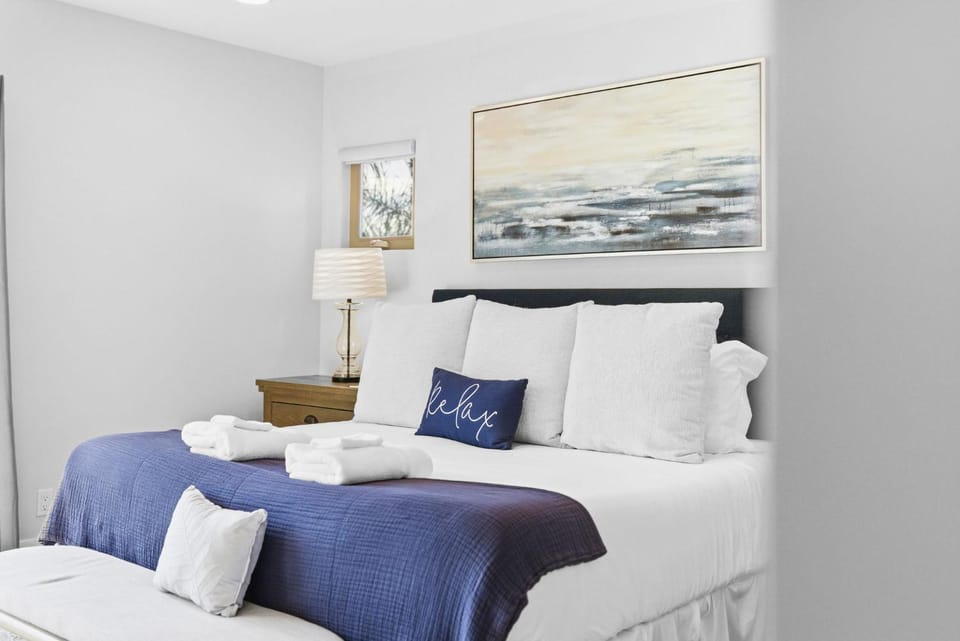 Elevated Coastal Living | Rooftop Deck Steps from Beach & Restaurants House in Mission Bay