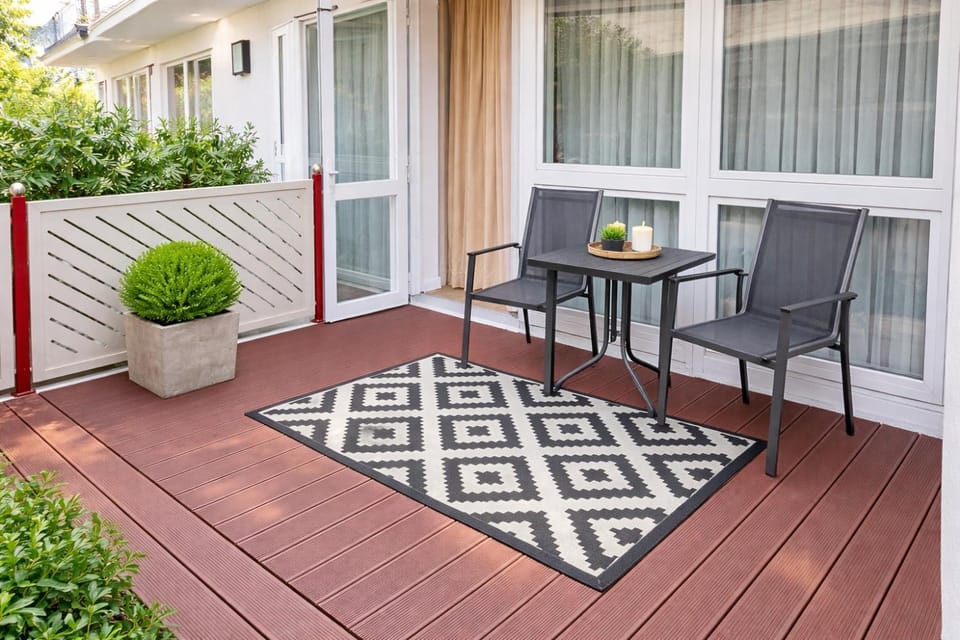 Balcony/Terrace, Seating area, Garden view