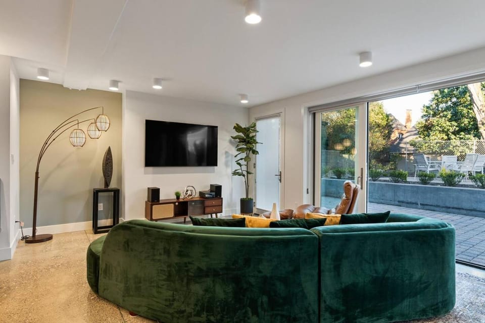 TV and multimedia, Living room