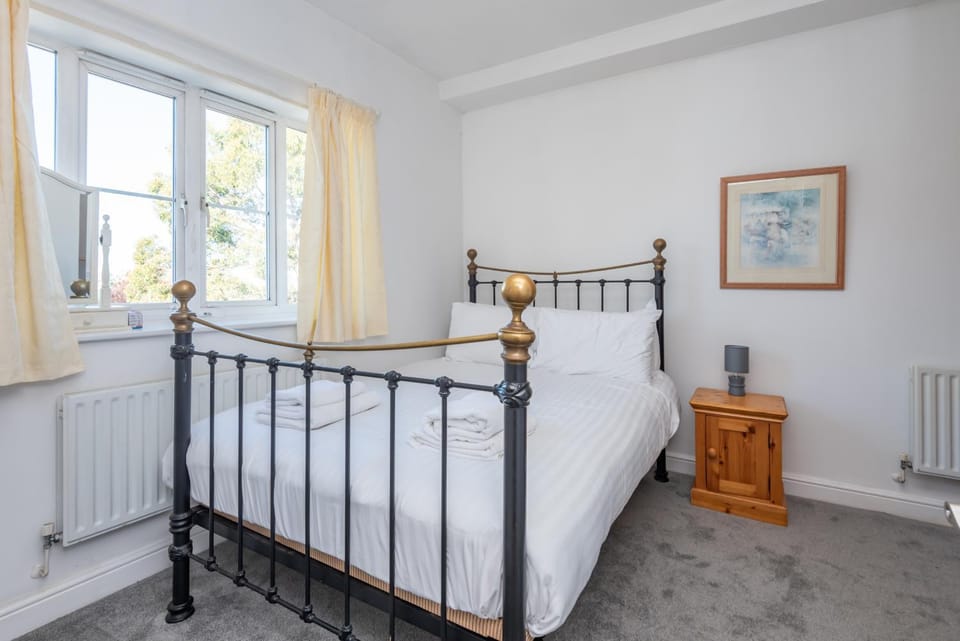 2BDR Flat in Peckham with Free Parking Apartment in London Borough of Southwark