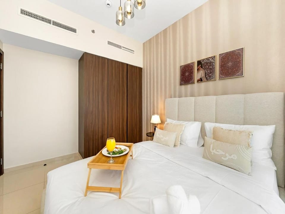 Chic 1BR With Burj Views And Near Dubai Mall Apartment in Dubai