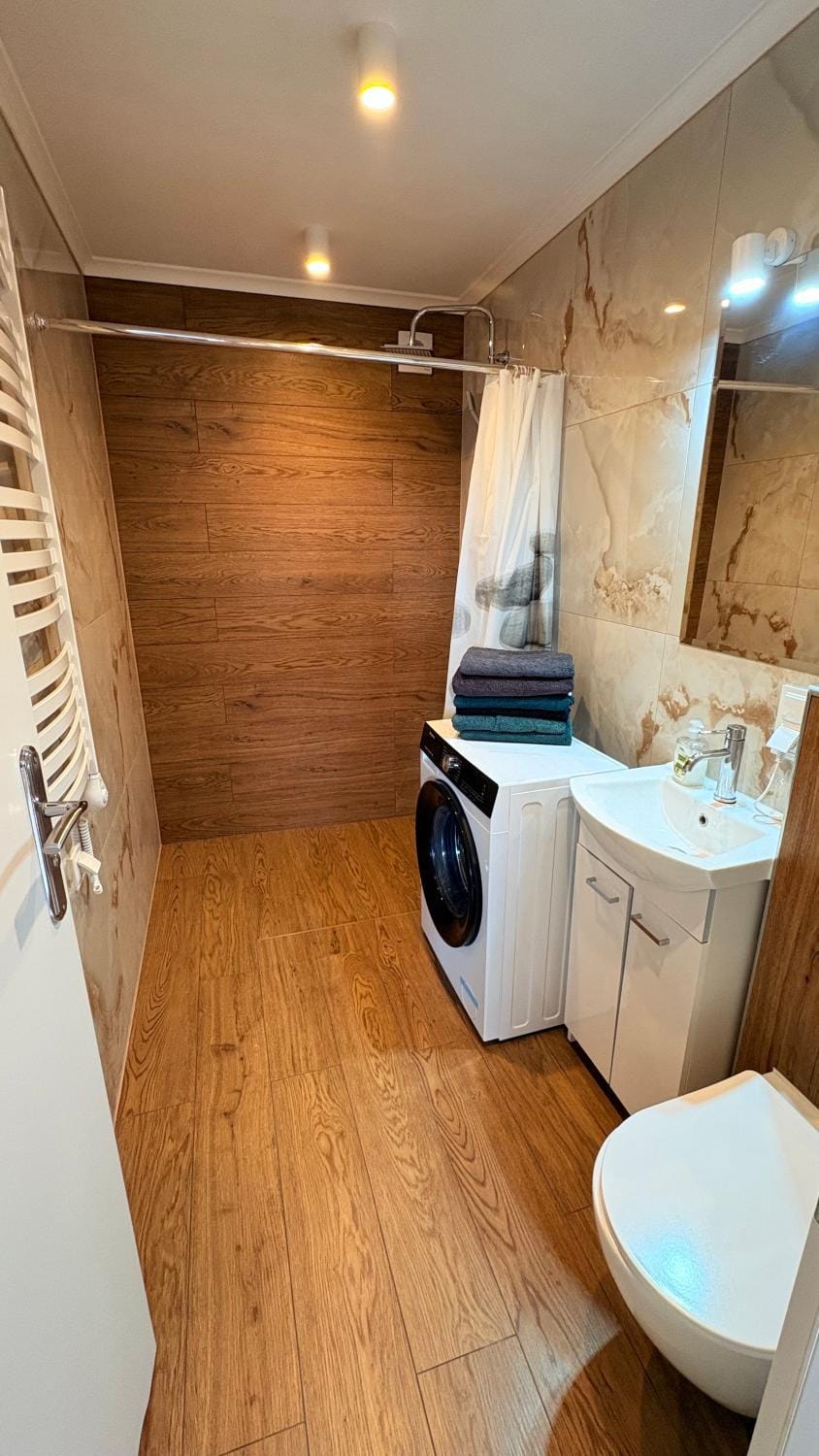 Shower, Bathroom, washing machine