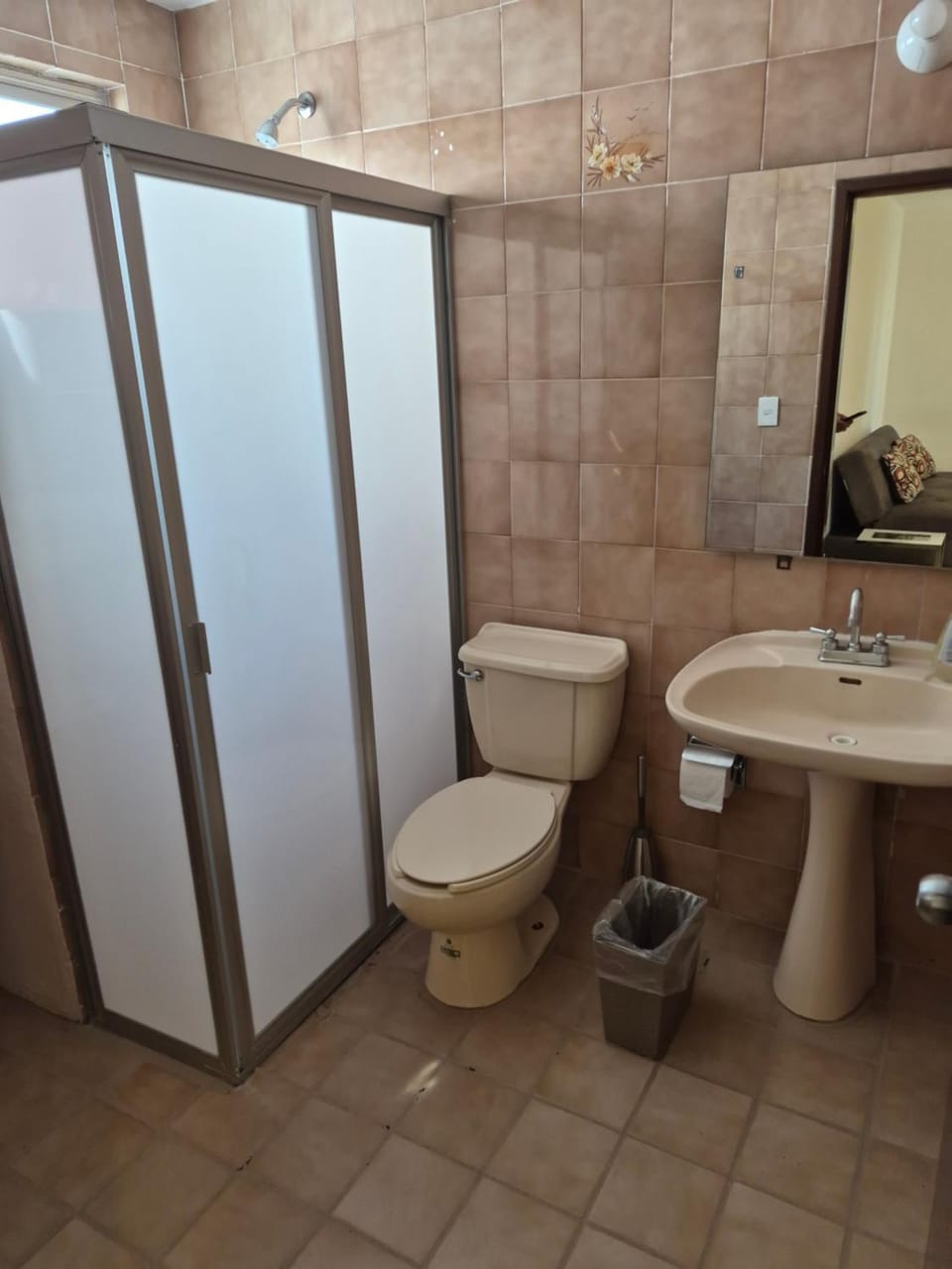 Shower, Toilet, Bathroom, Bathroom