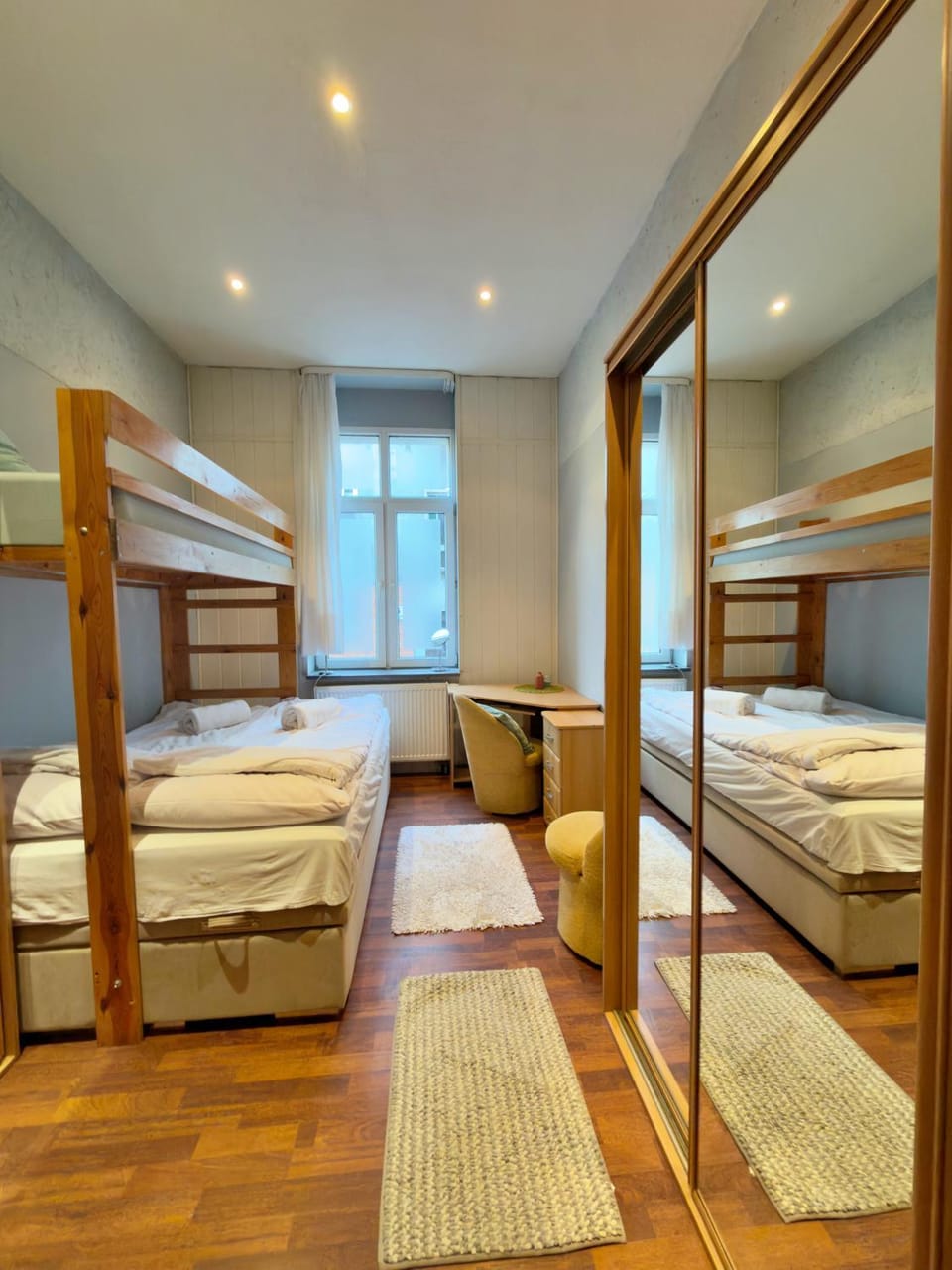 Bed, Photo of the whole room, Bedroom, bunk bed, towels