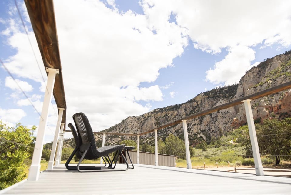 NEW! Cozy Container Home at Cliffside #1 House in Orderville