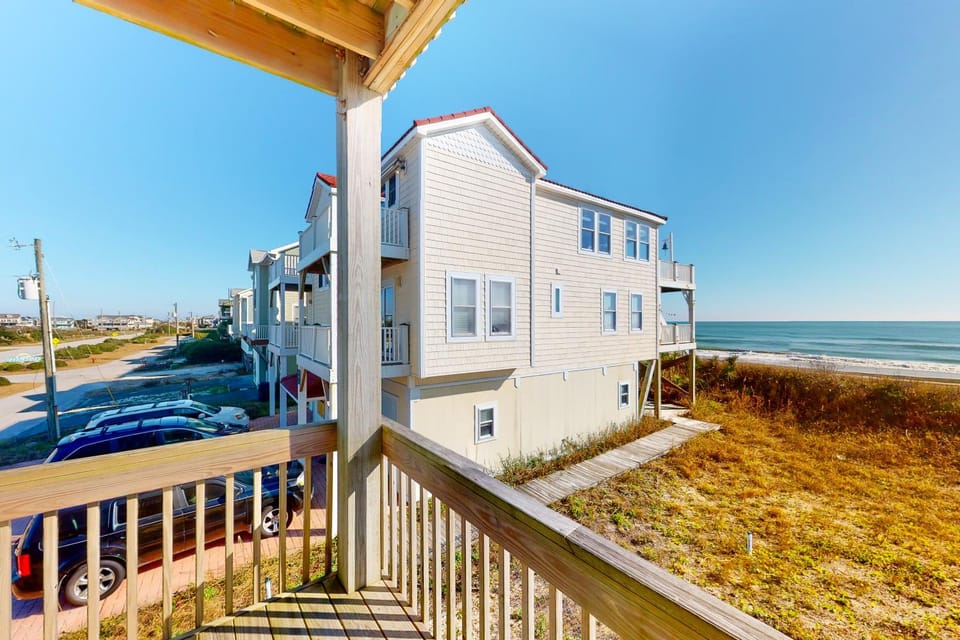 NTB2874 Topsail Beach Tranquility House in North Topsail Beach