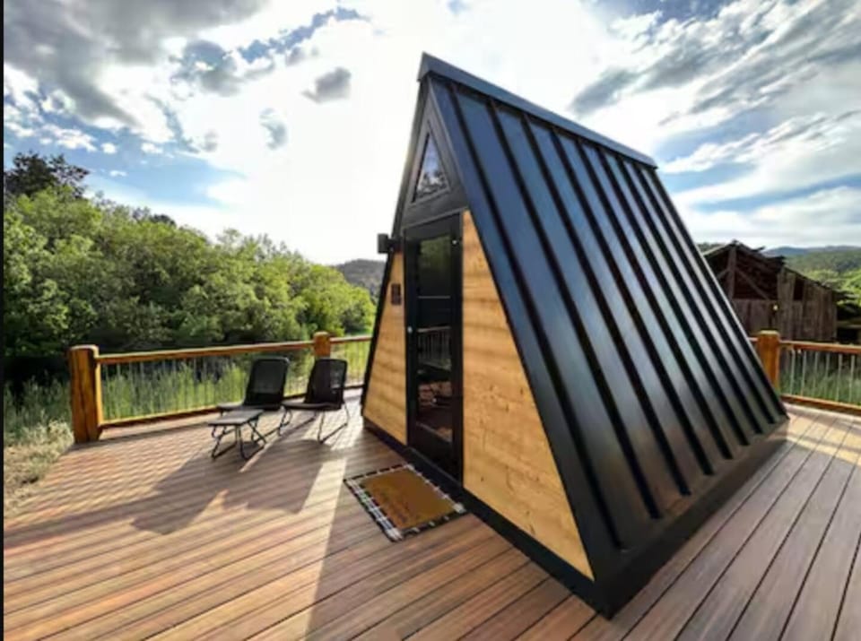 NEW! Unique Modern Glamping Chalet #5 House in Orderville