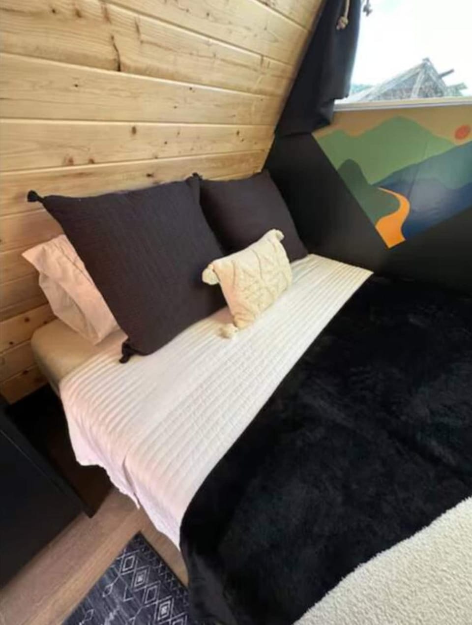 NEW! Unique Modern Glamping Chalet #3 House in Orderville