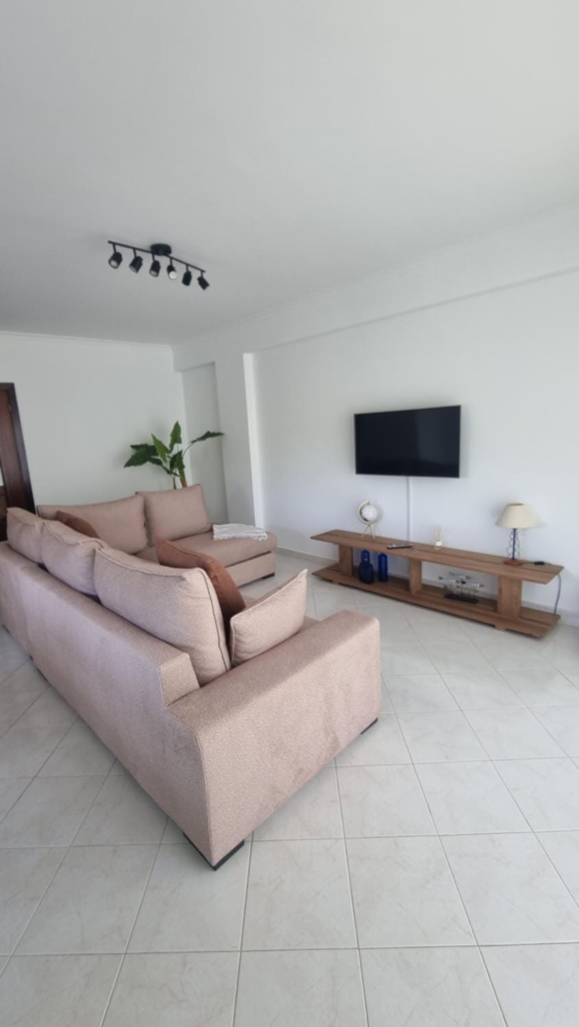 Communal lounge/ TV room, TV and multimedia, Living room