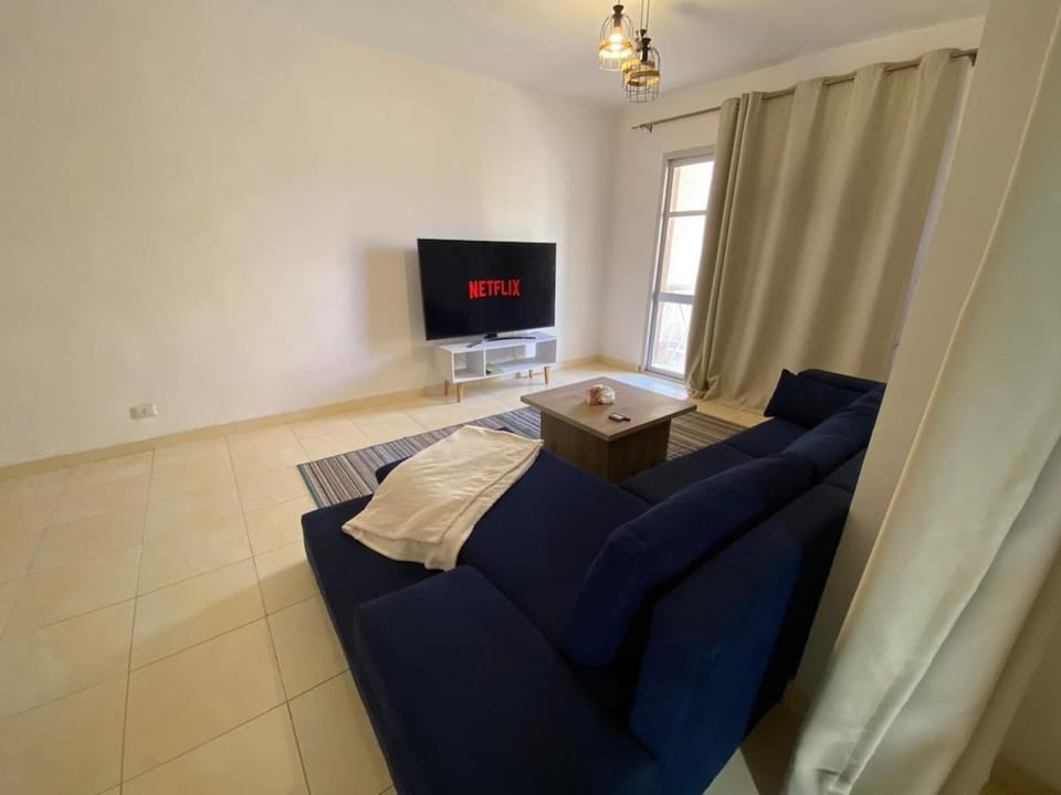 Modern Cozy Stay in Madinaty Apartment in Cairo Governorate