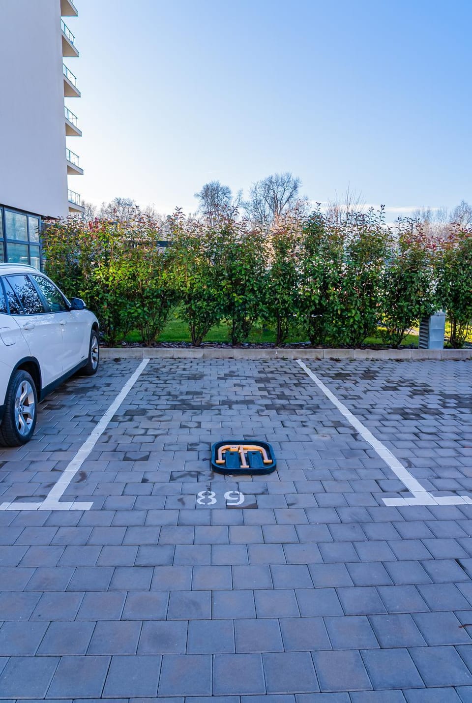 Garden, Parking