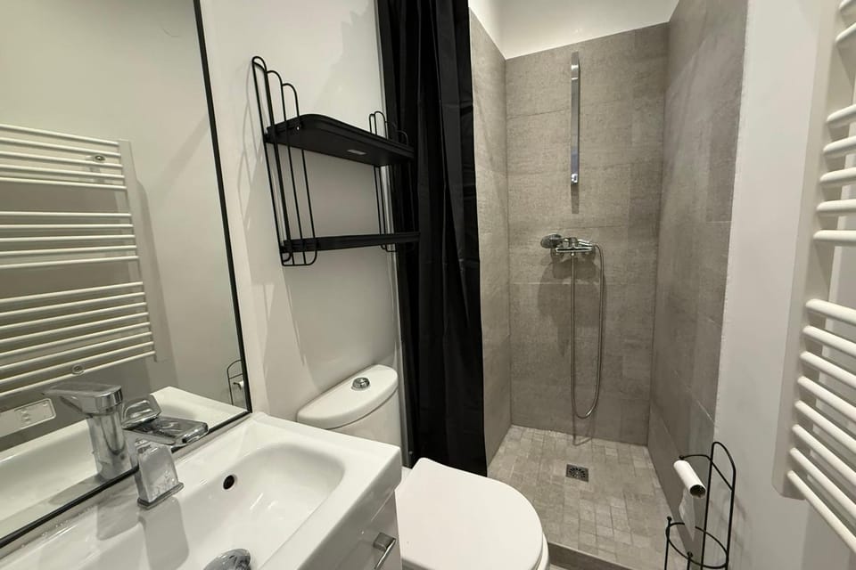T2 rénové Charme & calme au cœur du Vieil Antibes Apartment in Antibes