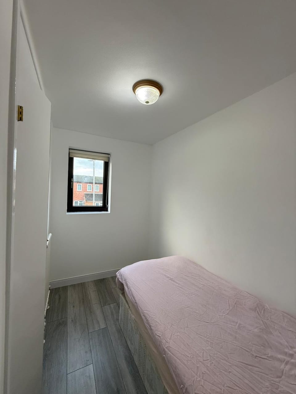 3 bed family home northwood London suburbs Apartment in Watford