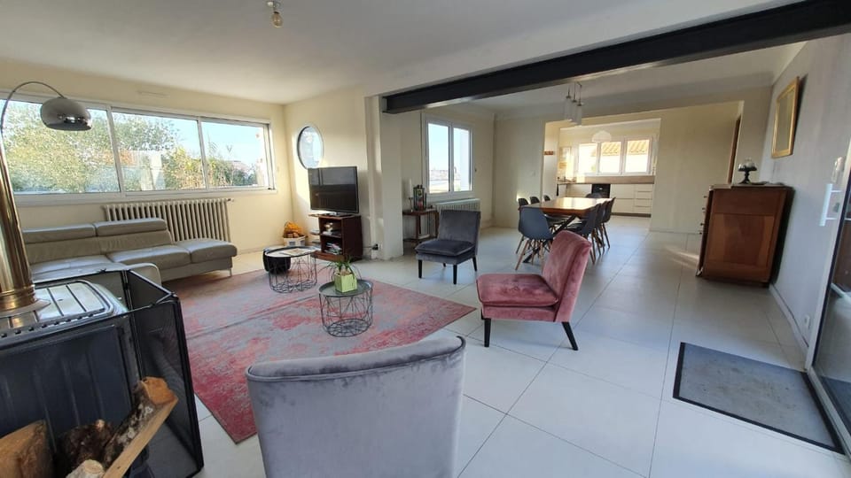 Communal lounge/ TV room, Living room
