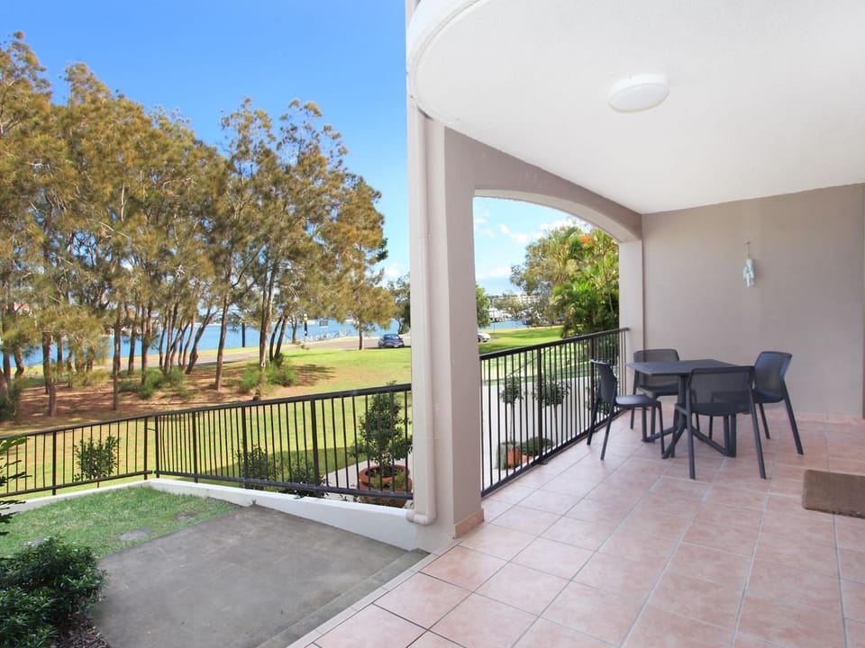 Natural landscape, View (from property/room), Balcony/Terrace, Garden view