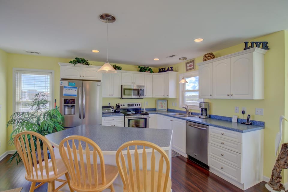 NTB3759 Surf and Sound House in North Topsail Beach
