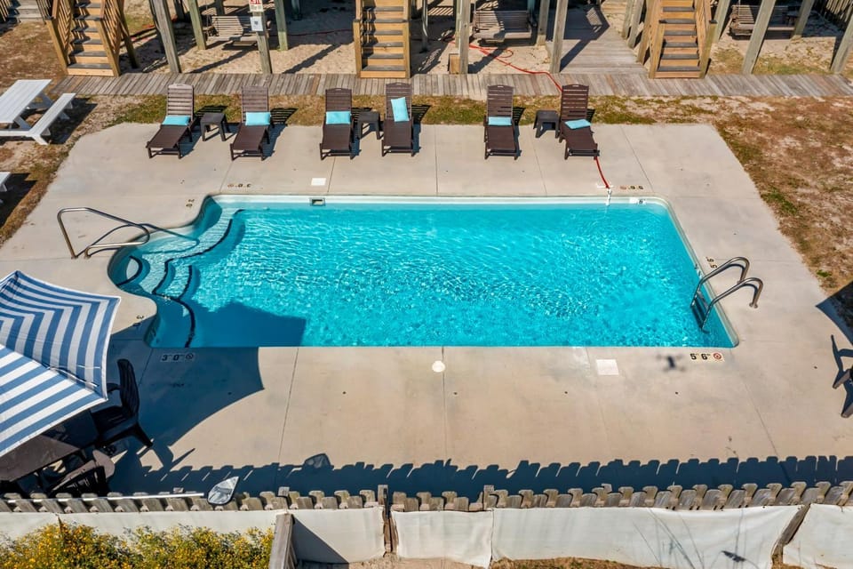 NTB3888 Sunshine House in North Topsail Beach