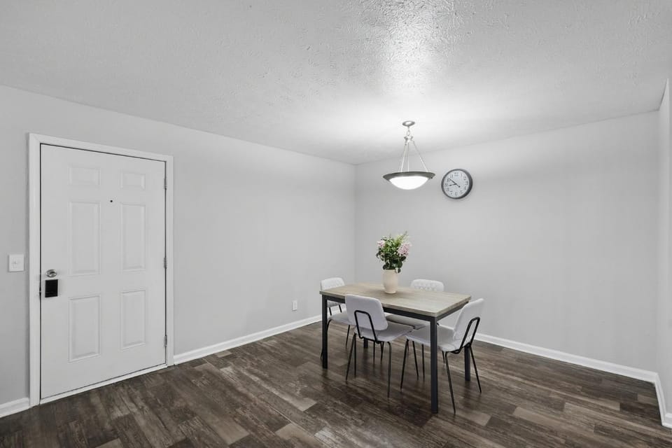 Cozy Downtown Stone Mountain Apartment Apartment in Tucker