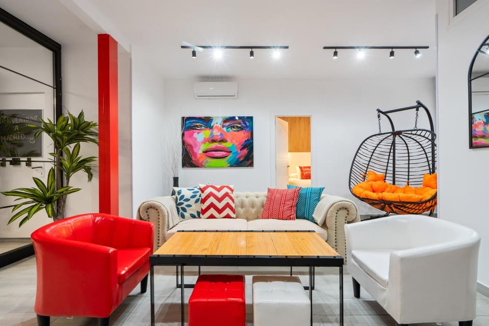 Living room, Seating area