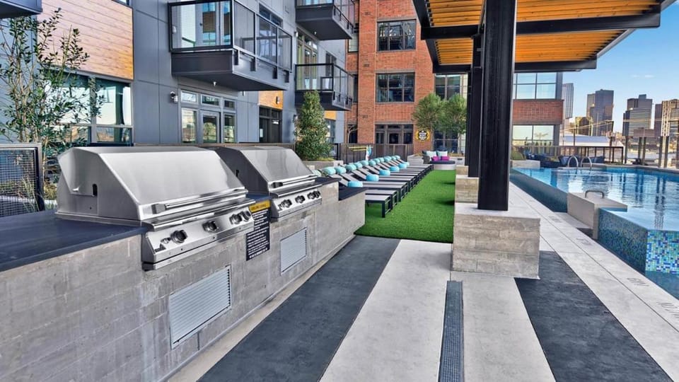 Deep Ellum Lux Apartment in Dallas