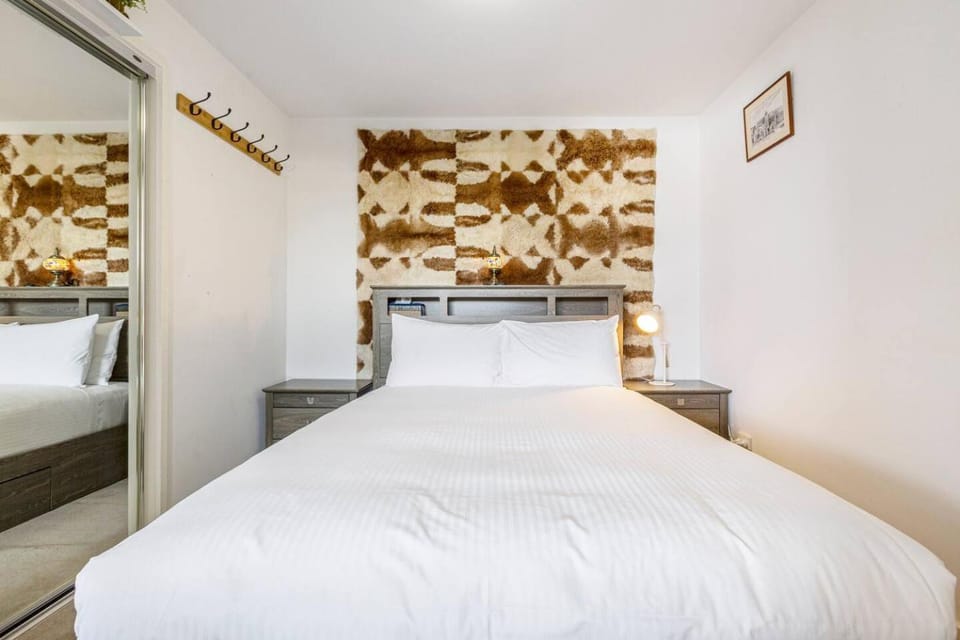 Bed, Bedroom, wardrobe