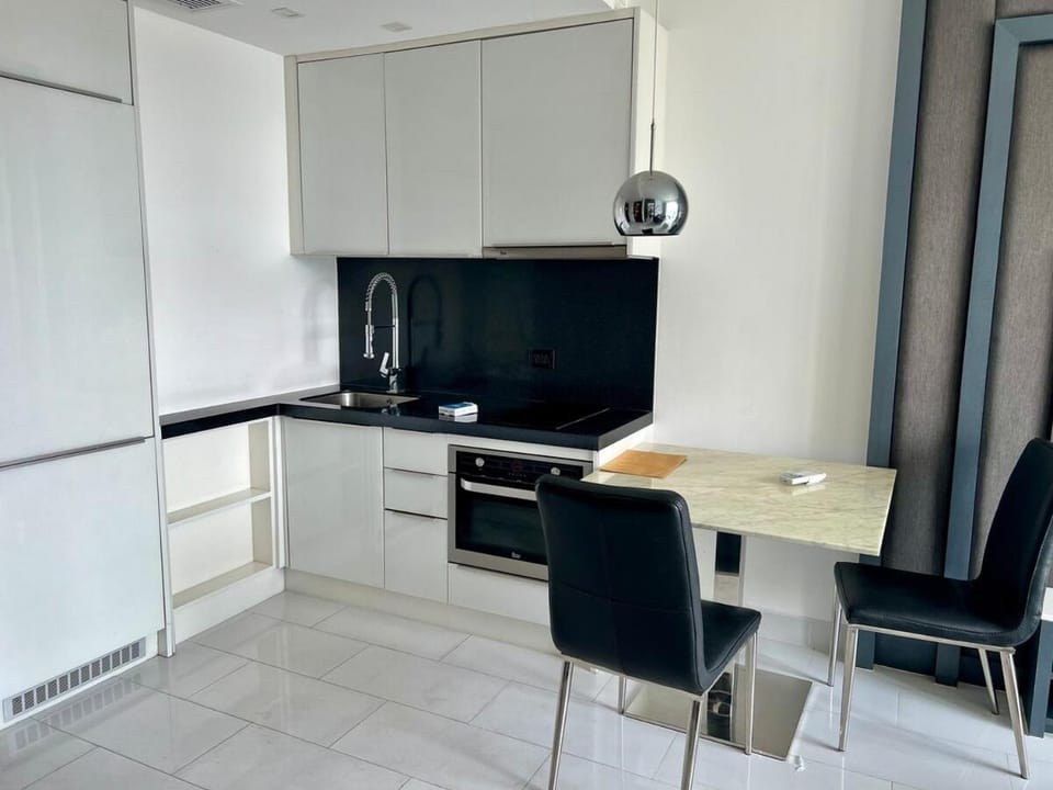 Sea View Condo 1BR The Sky Residence Pattaya Apartment in Pattaya City