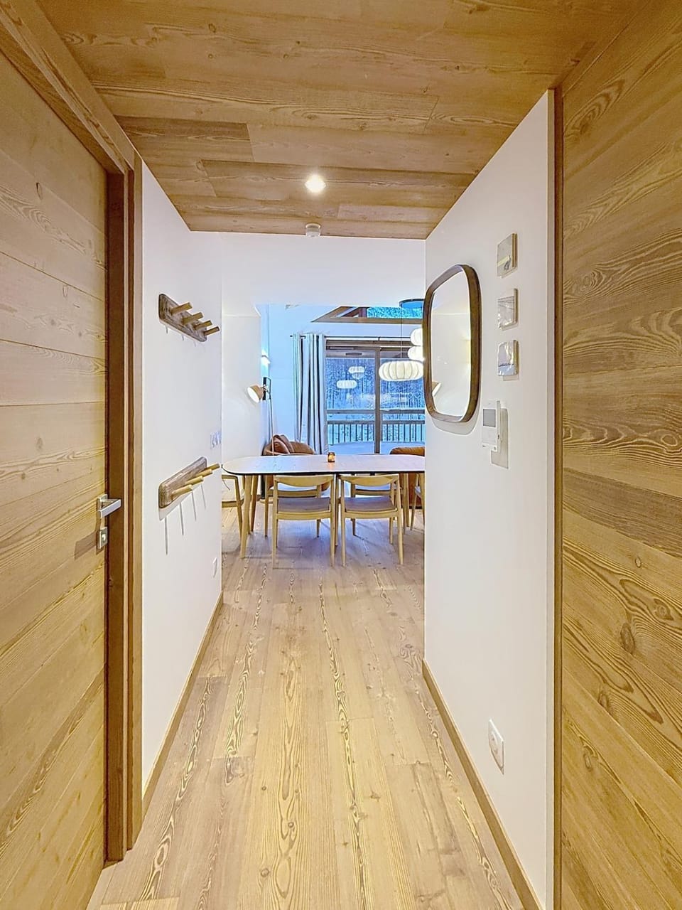 La Tanière d'Altaïr, duplex premium ski-in ski-out 8p avec garage Apartment in Montgenèvre