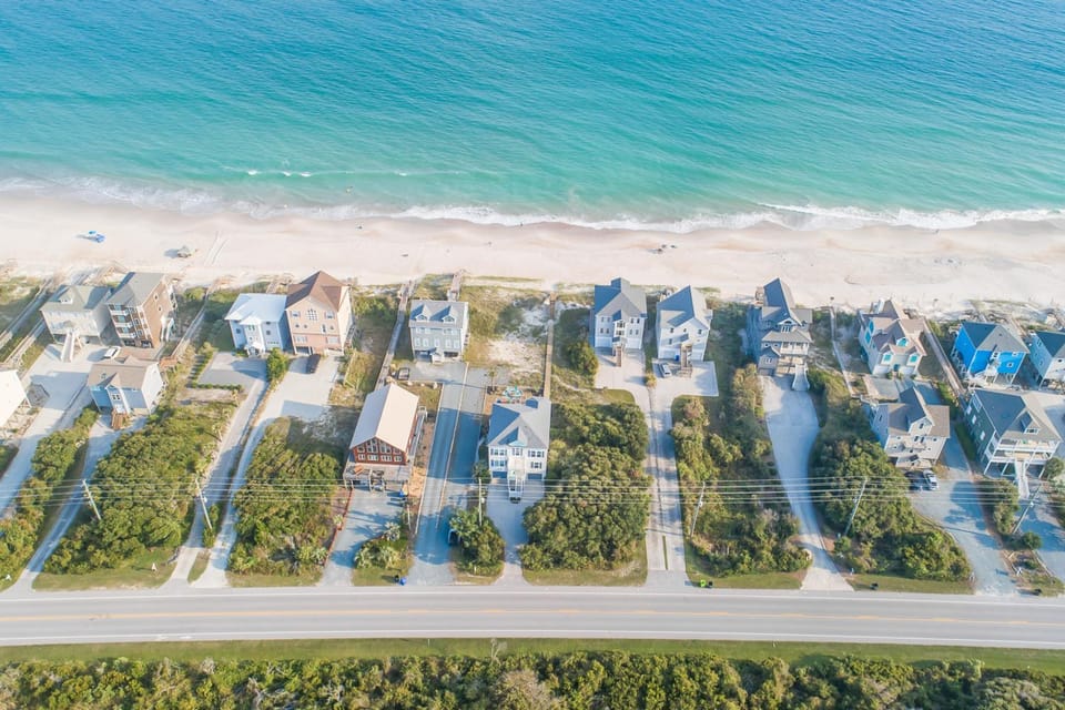 NTB4452 Almost Heaven House in North Topsail Beach