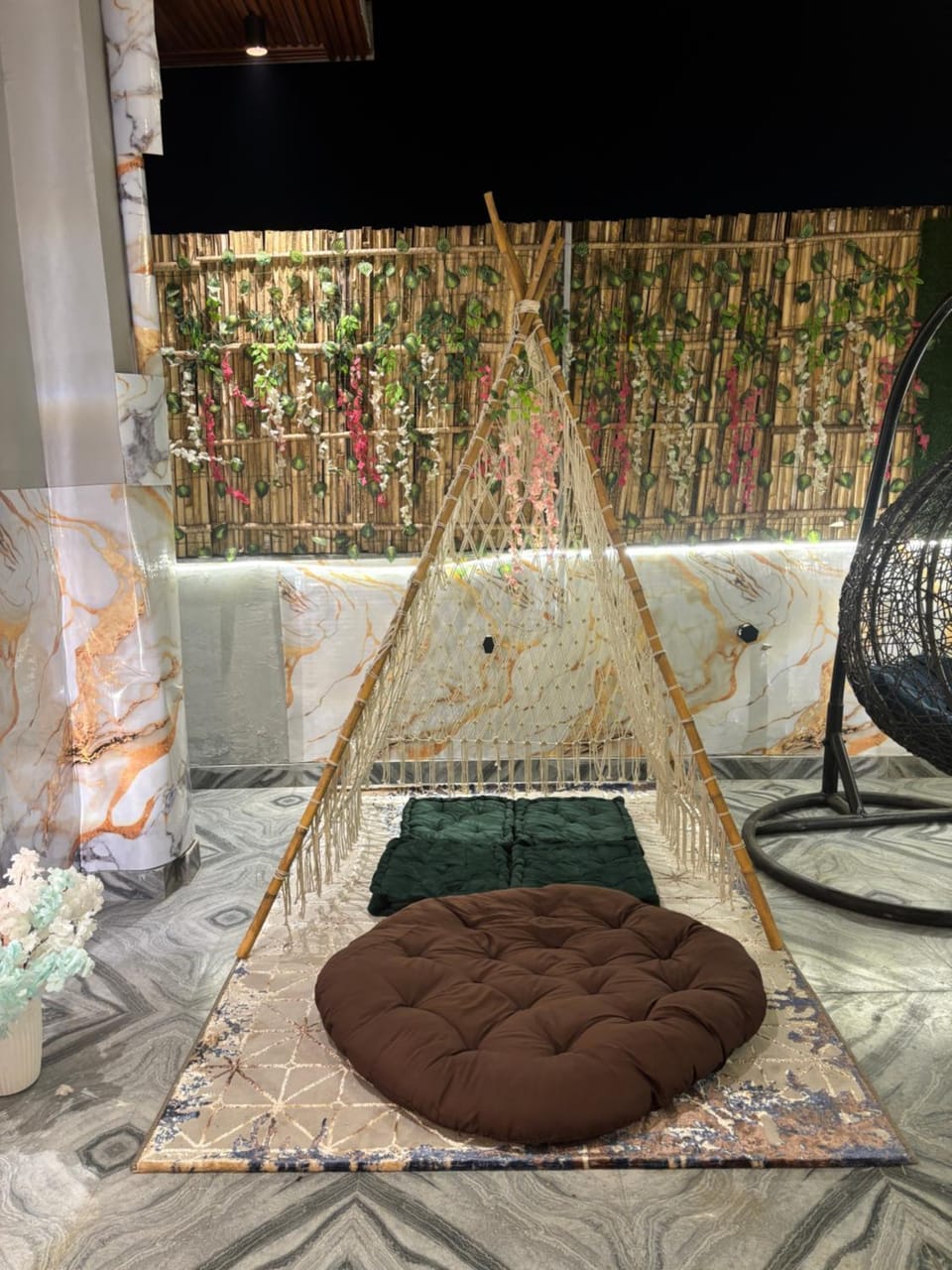 The terrace affair studio with jacuzzi Apartment in Gurugram