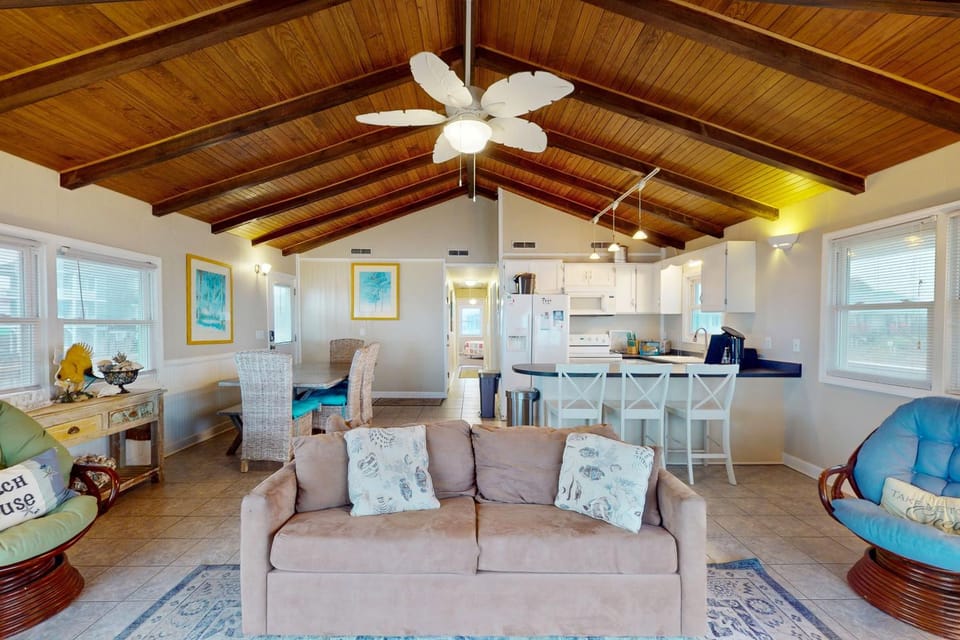 NTB538 Ocean Green House in North Topsail Beach